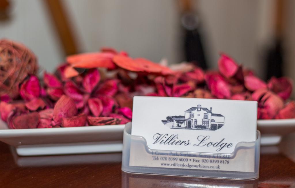 Villiers Lodge Surbiton Buitenkant foto